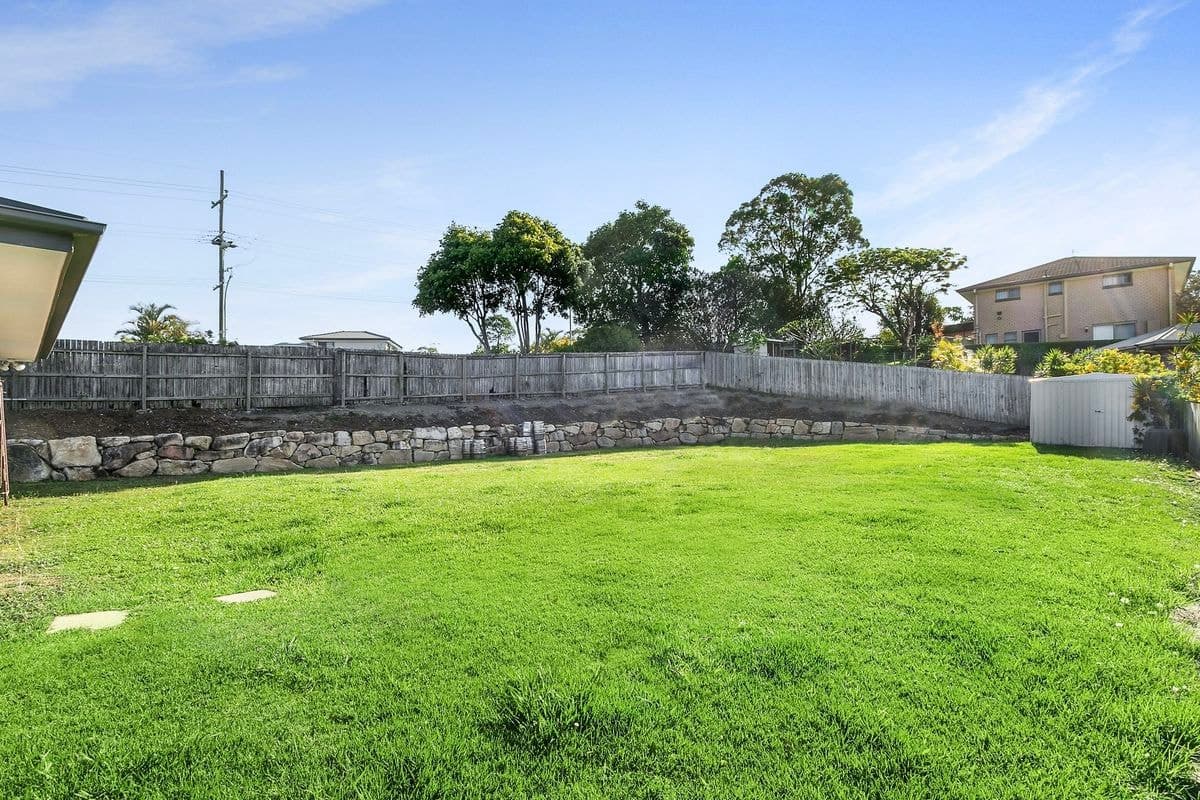 2 Murtha Drive, Elanora, Elanora - Thumbnail 6