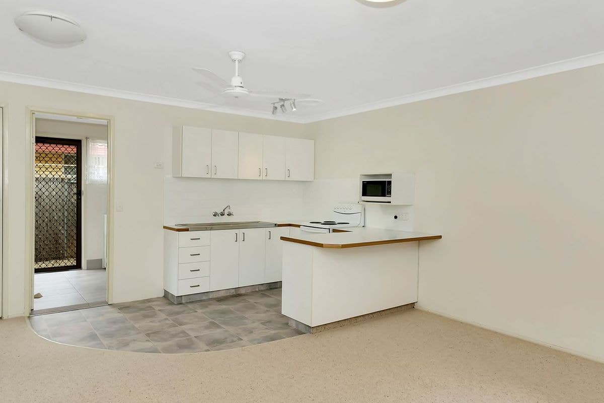 1 / 27 Boodera Road, Palm Beach, Palm Beach - Thumbnail 2