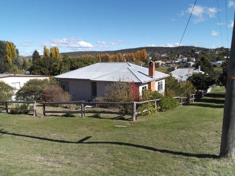 83 Baron Street COOMA NSW, Cooma - Thumbnail 3