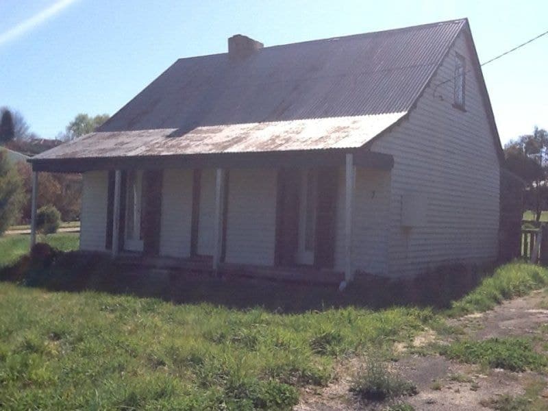 7 High Street, BOMBALA, Bombala - Thumbnail 2