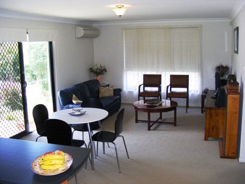 4 Howard Avenue, Bega, Bega - Thumbnail 2
