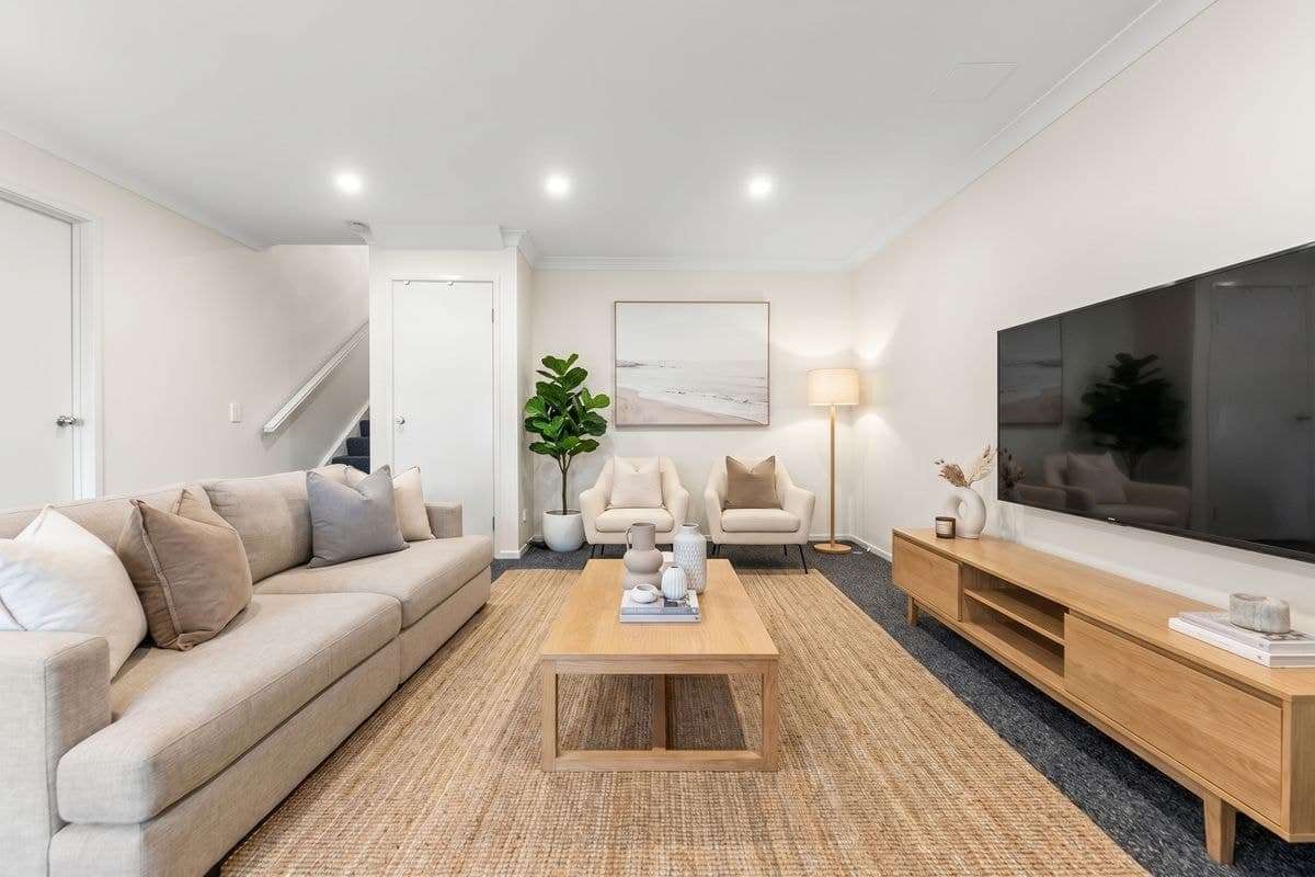18 / 6-20 BEN LOMOND DRIVE, Highland Park, Highland Park - Image 1