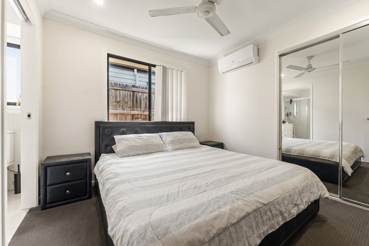 31 EAST BEAUMONT ROAD, Park Ridge, Park Ridge - Thumbnail 4