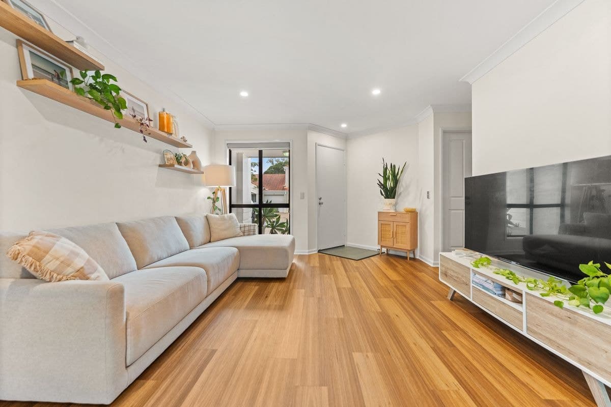162 / 10 GHILGAI ROAD, Merrimac, Merrimac - Thumbnail 7