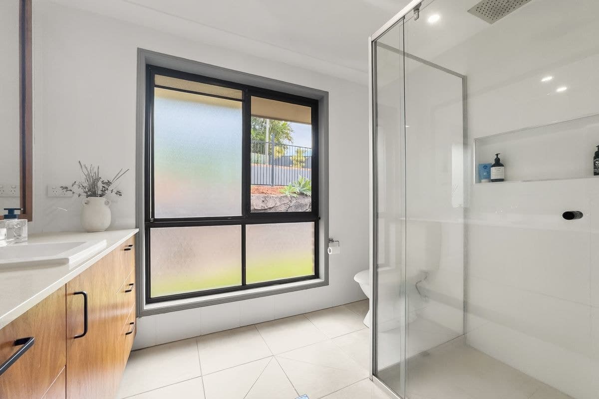 8 PERTH SQUARE, Highland Park, Highland Park - Thumbnail 8