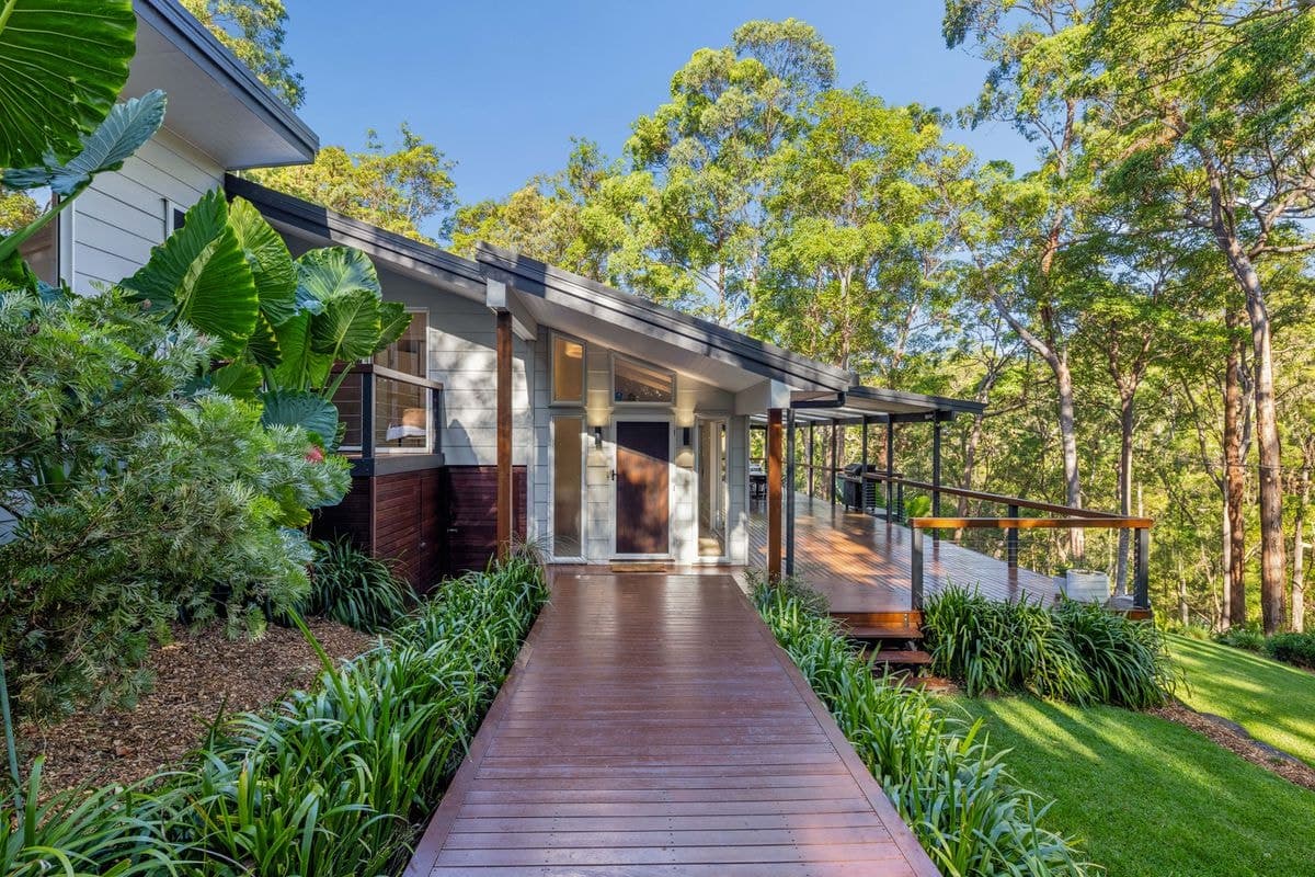 6 DORSET PLACE, Elanora, Elanora - Thumbnail 2