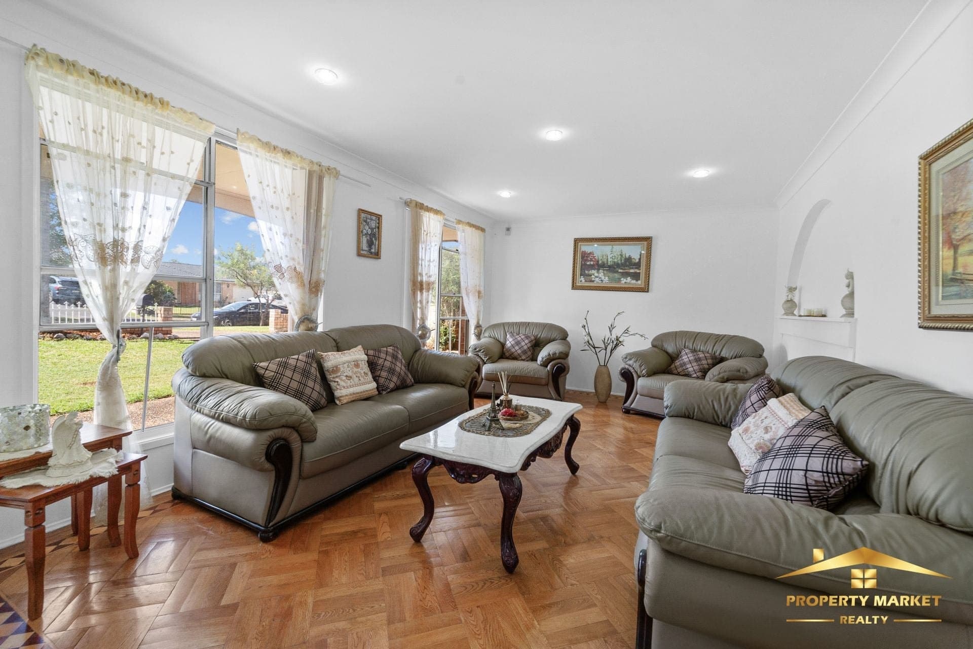 19 Hyacinth Avenue Macquarie Fields NSW, Macquarie Fields - Thumbnail 4