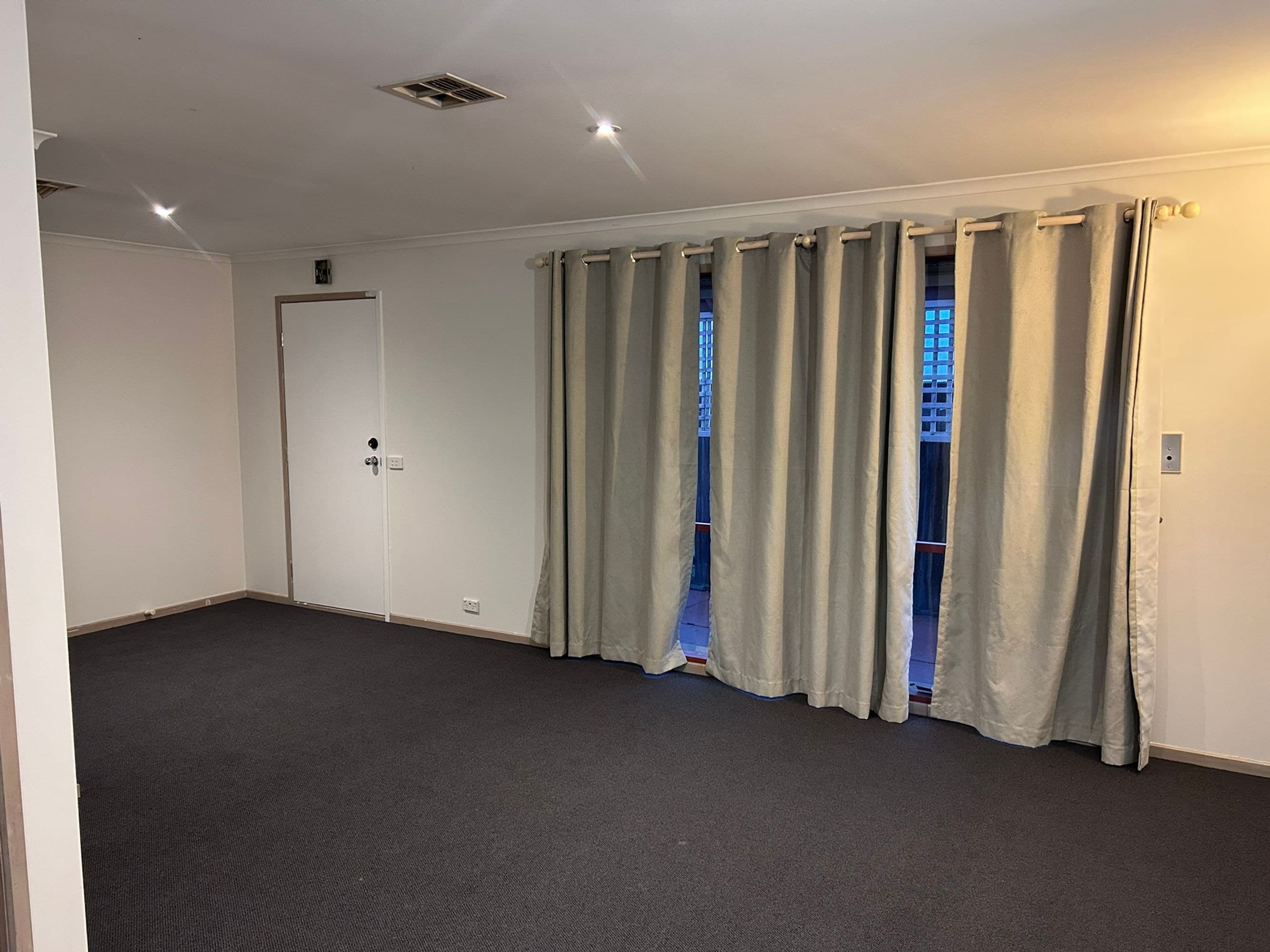 4 Caper Court, Werribee - Thumbnail 4
