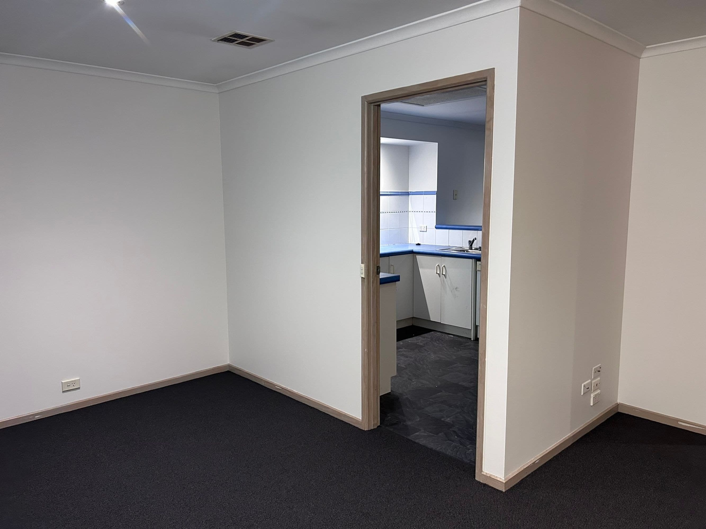 4 Caper Court, Werribee - Thumbnail 5