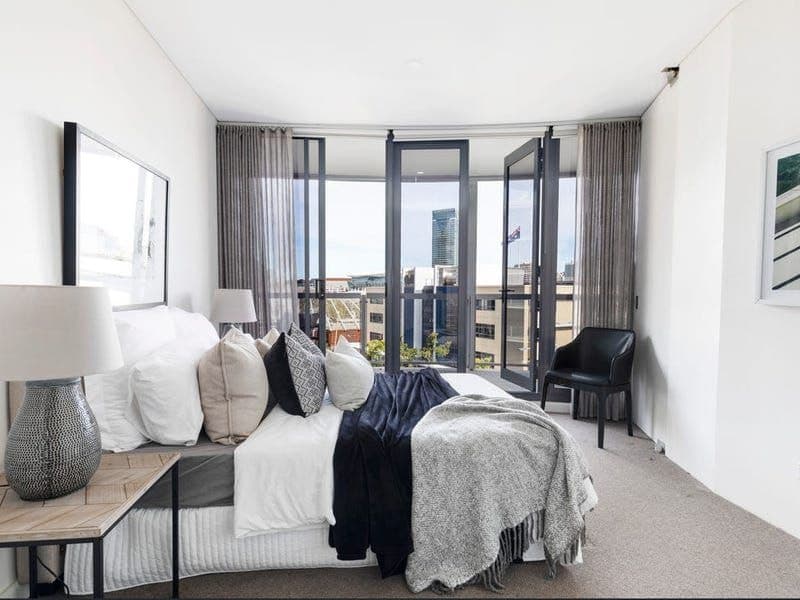 504 / 45 Shelley Street, Sydney, Sydney - Thumbnail 2
