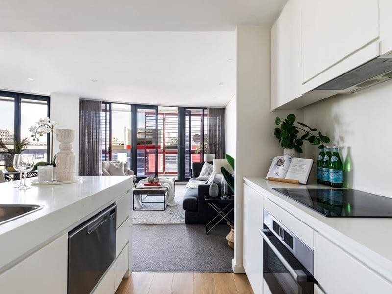 504 / 45 Shelley Street, Sydney, Sydney - Thumbnail 3
