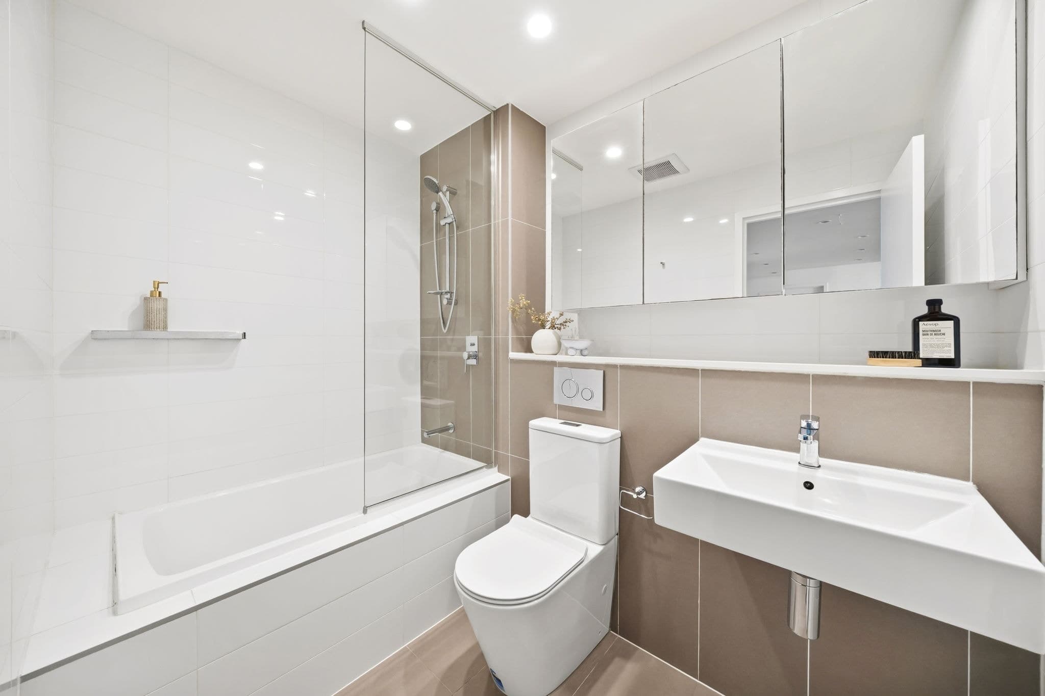 203/7 Stromboli Strait, Wentworth Point, Wentworth Point - Thumbnail 6
