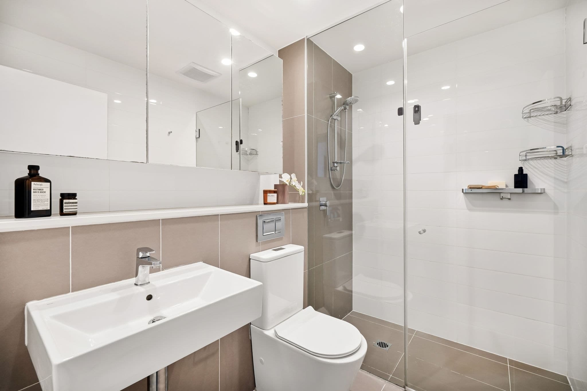 203/7 Stromboli Strait, Wentworth Point, Wentworth Point - Thumbnail 4