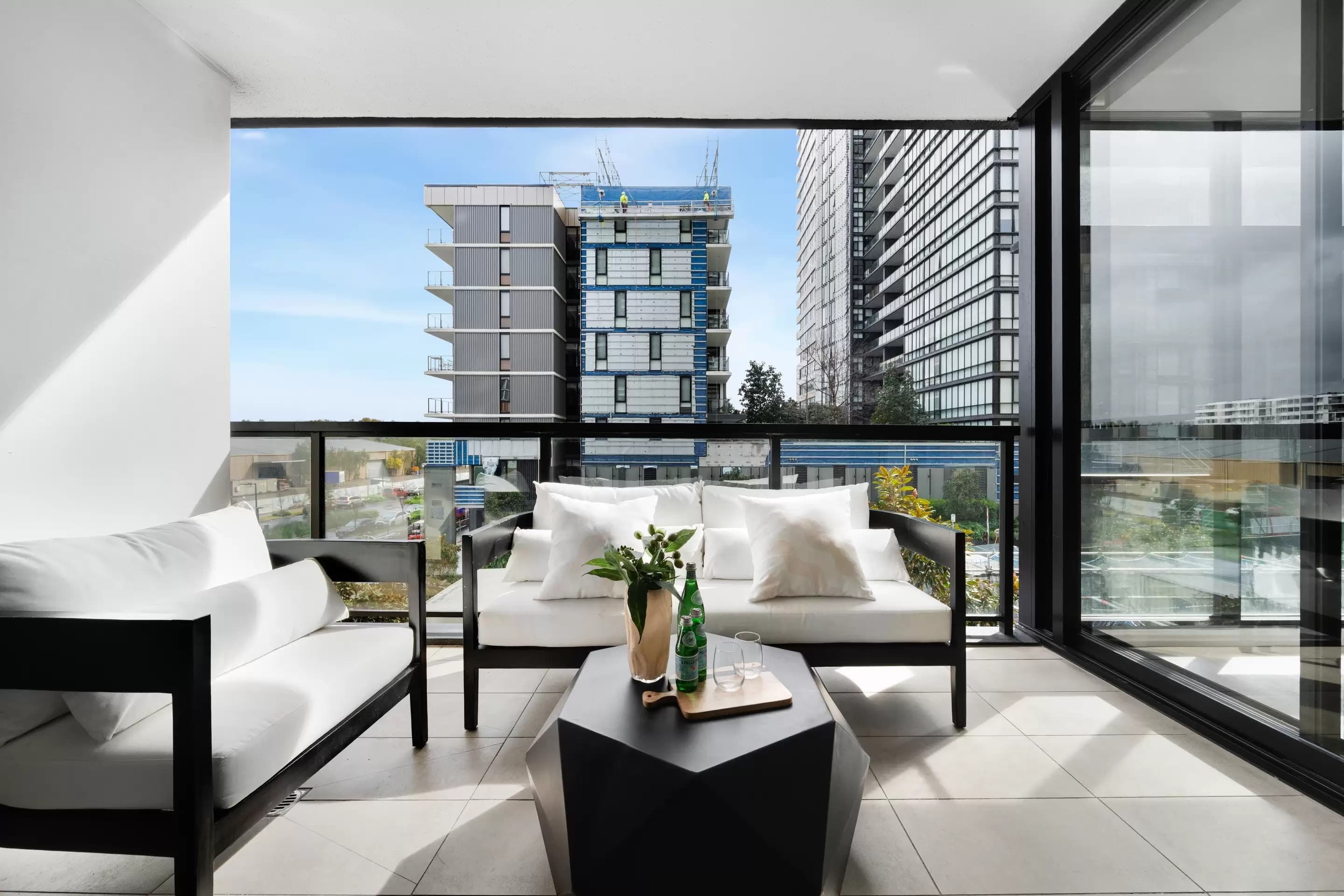 308/13 Verona Drive, Wentworth Point, Wentworth Point - Thumbnail 2
