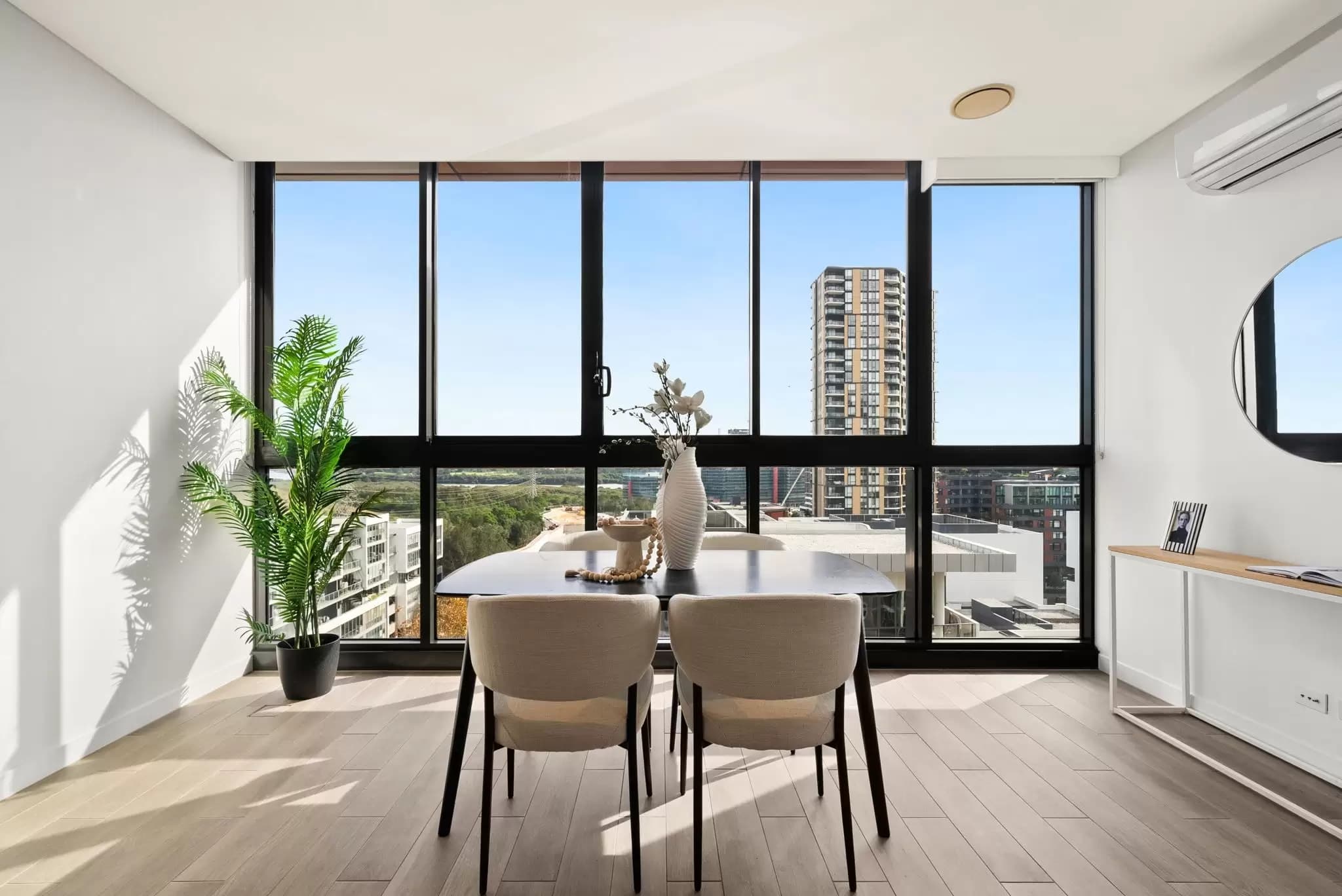 1003/3 Footbridge Boulevard, Wentworth Point, Wentworth Point - Image 1