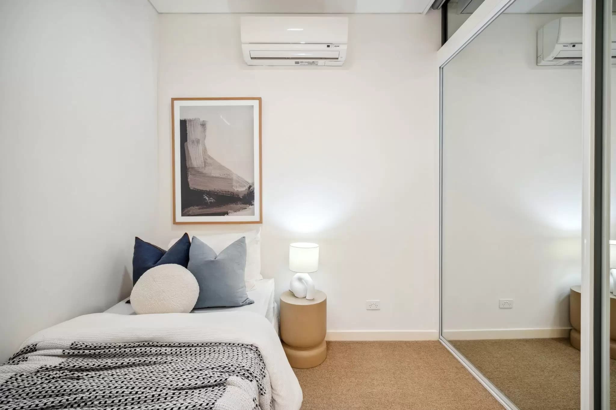 2211/11 Wentworth Place, Wentworth Point, Wentworth Point - Thumbnail 4
