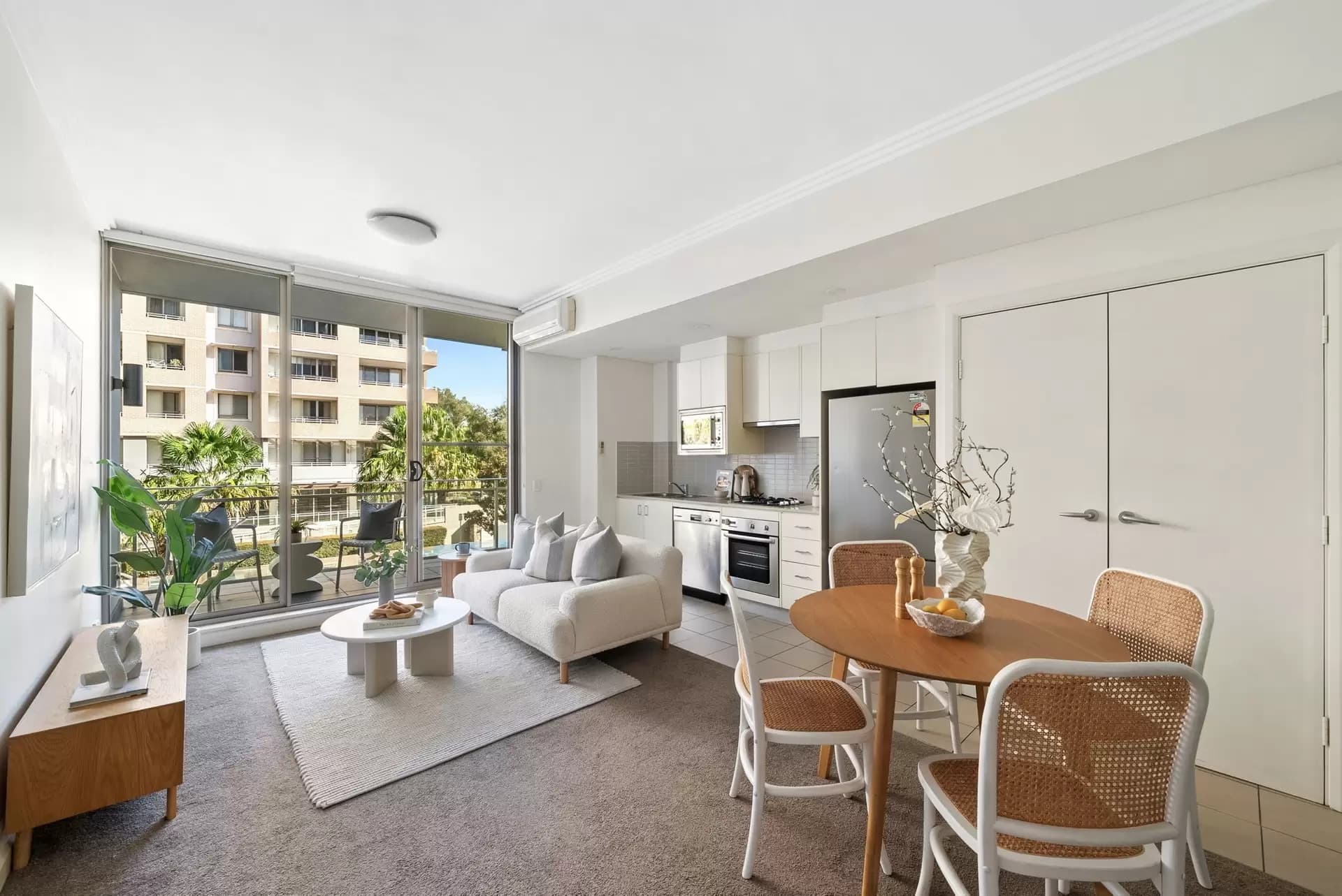 319/6 Baywater Drive, Wentworth Point, Wentworth Point - Thumbnail 6
