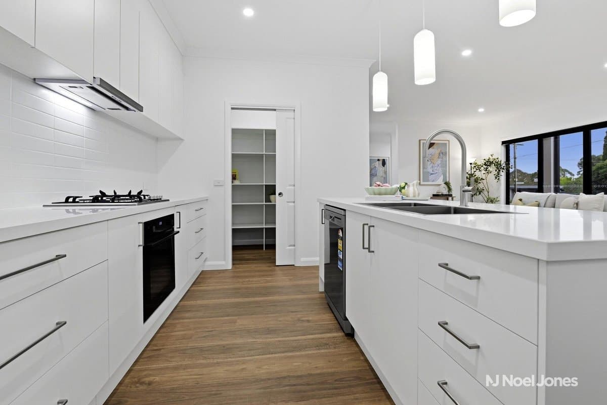 23 Bellara Drive, Mooroolbark - Thumbnail 4