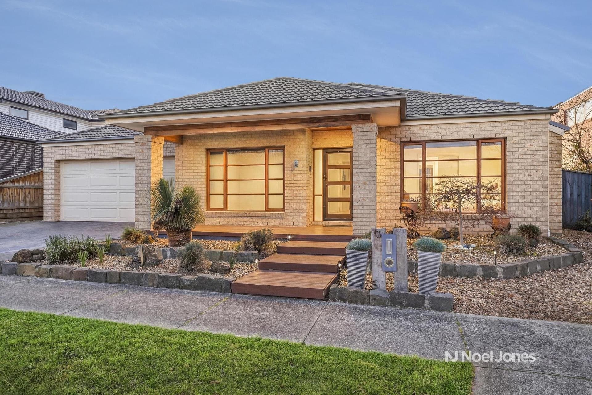 13 Sargood Drive, SOUTH MORANG, South Morang - Image 1