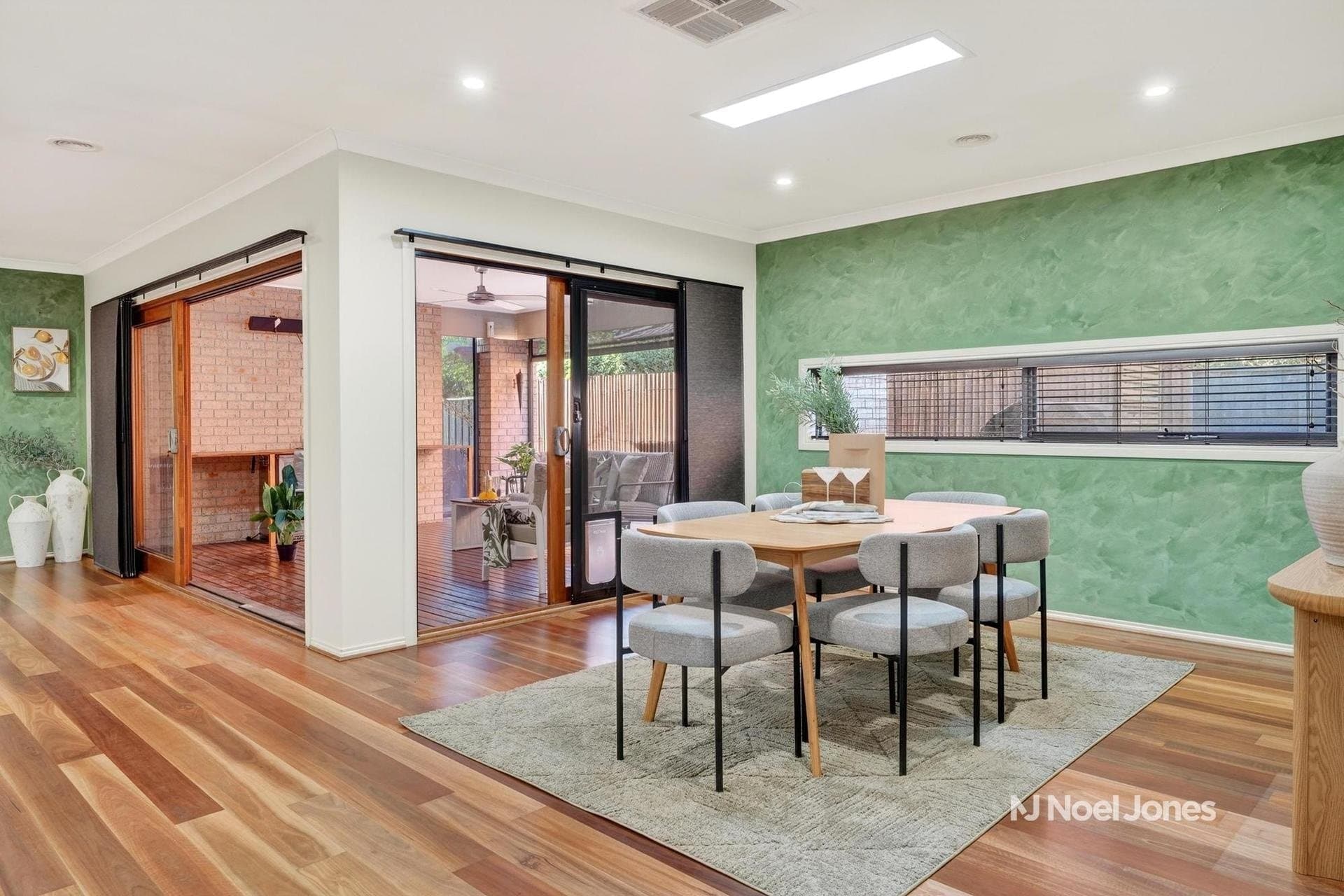 13 Sargood Drive, SOUTH MORANG, South Morang - Thumbnail 5