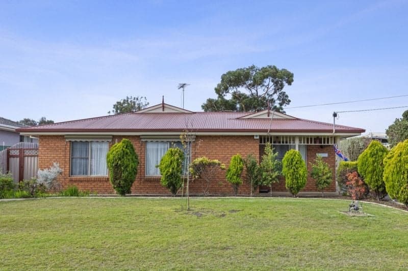 19 Coatsworth Avenue, St Leonards - Image 1