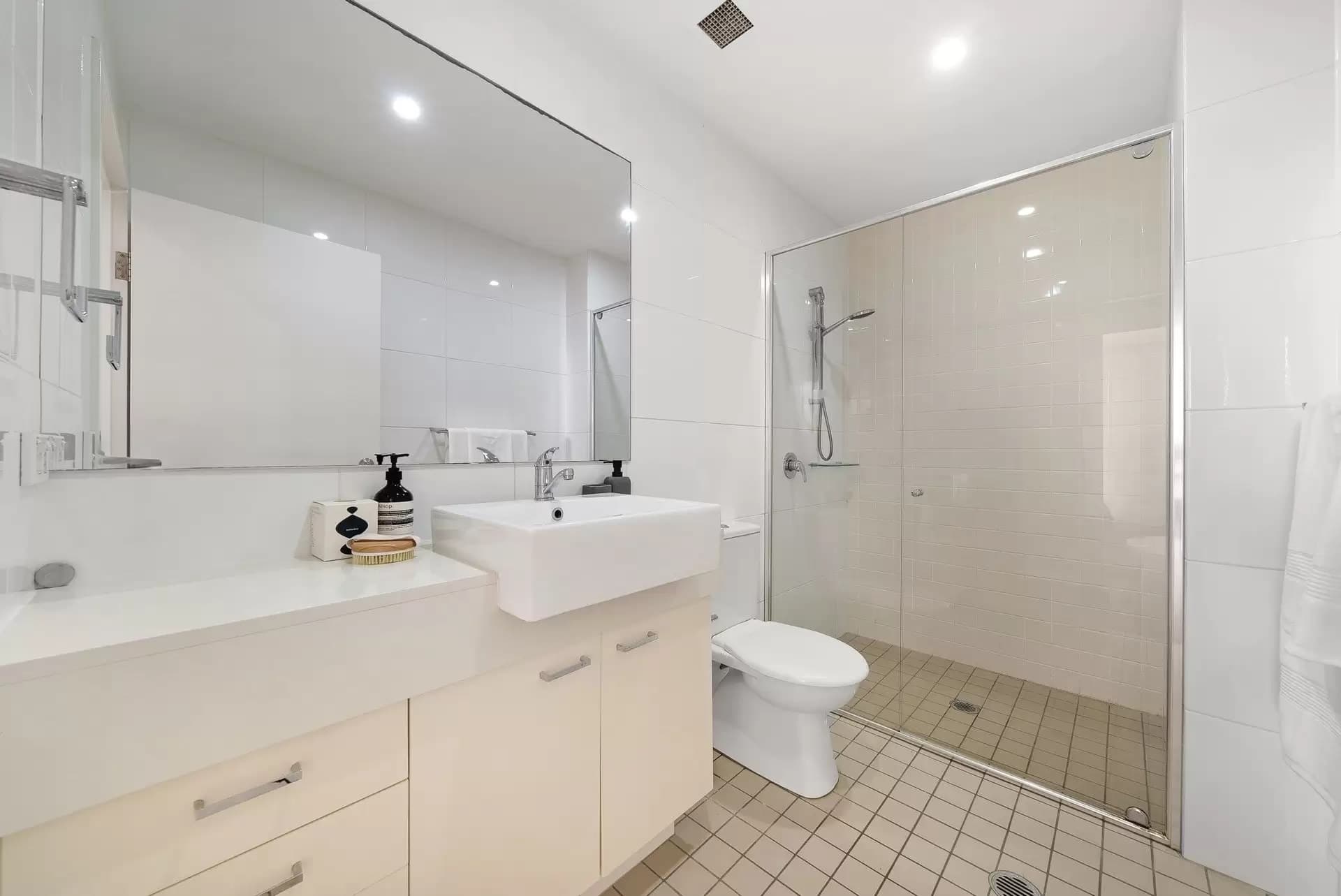 685/33 Hill Road, Wentworth Point, Wentworth Point - Thumbnail 3