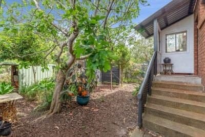 26 Warner Street, Indented Head - Thumbnail 4