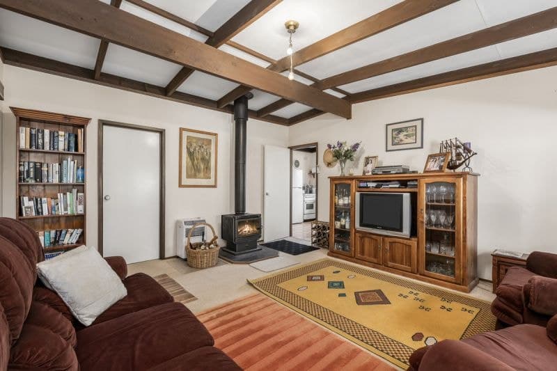 6 Gregory Court, Indented Head - Thumbnail 5