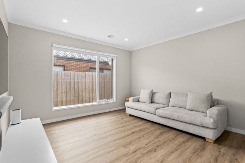 51 Majestic Way, St Leonards - Thumbnail 7