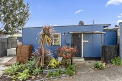 2/5 Collett Court, St Leonards - Thumbnail 2