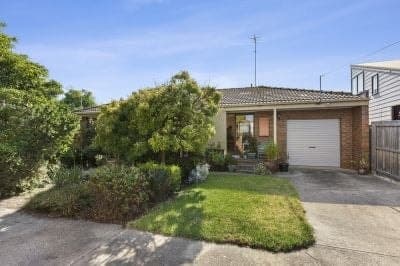 2/15 Cairnes Street, Indented Head - Thumbnail 2