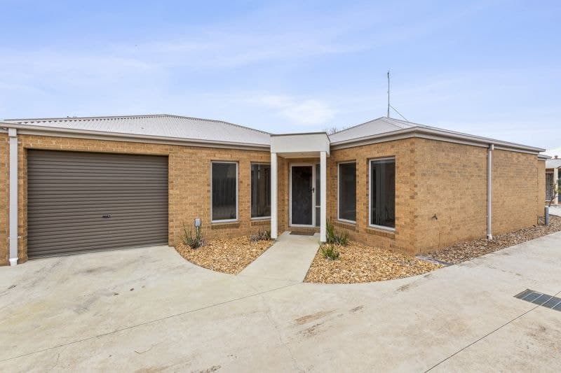 2/6 Edith Court, St Leonards - Image 1