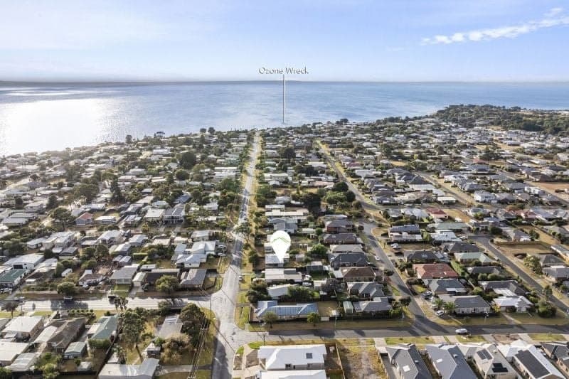 700 Batman Road, Indented Head - Image 1