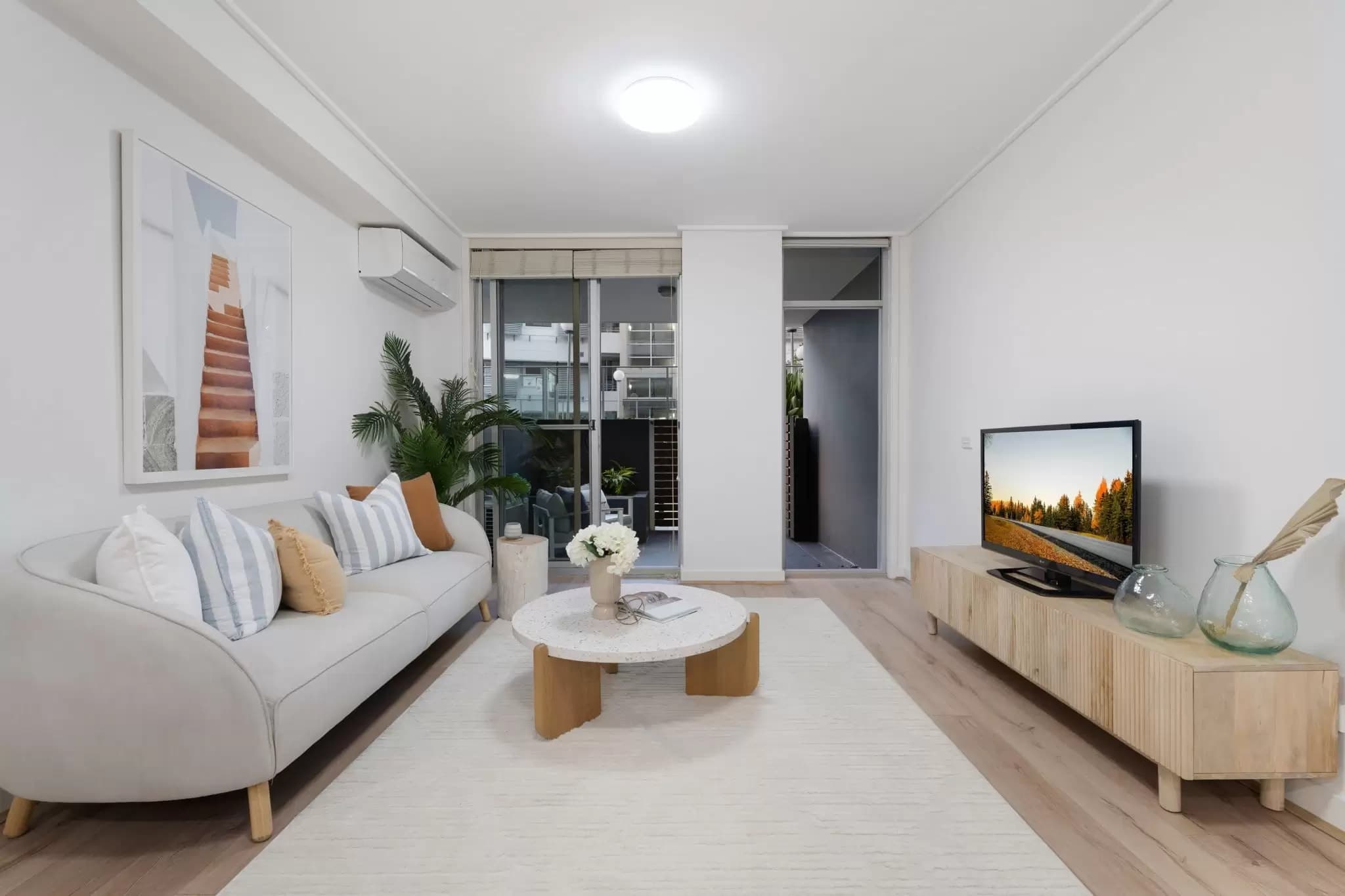 124/25 Bennelong Parkway, Wentworth Point, Wentworth Point - Thumbnail 2