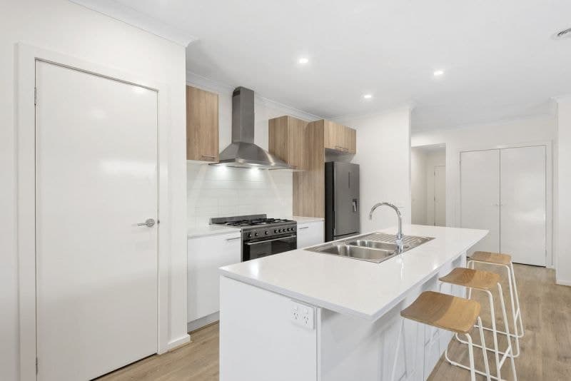 56 Miranda Crescent, St Leonards - Thumbnail 5