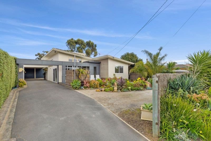 25 Clyde Avenue, St Leonards - Image 1