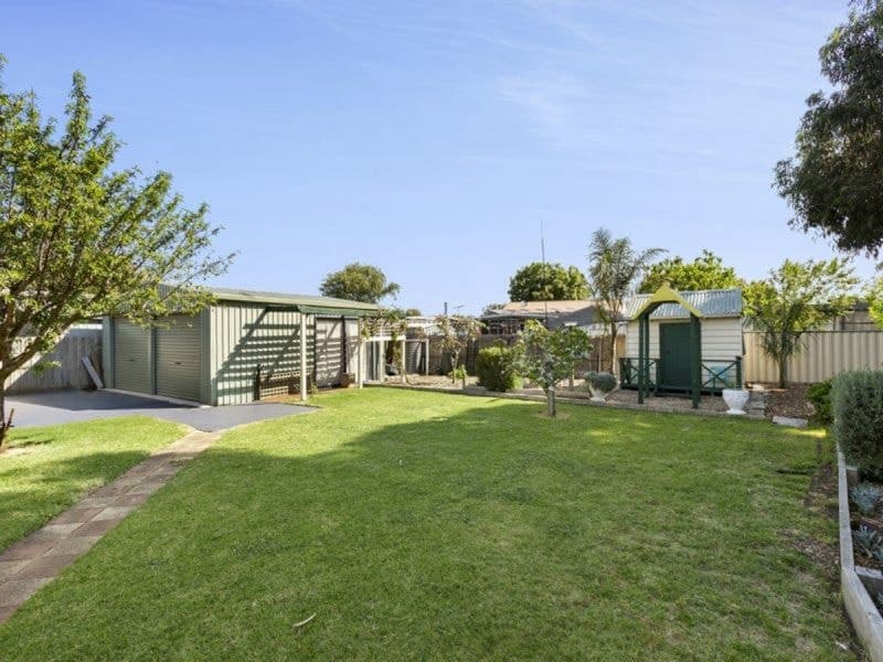 2 Coatsworth Avenue, St Leonards - Thumbnail 5