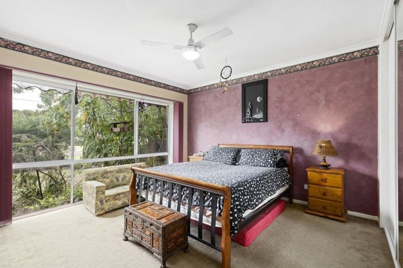 11 Lilkenday Avenue, Indented Head - Thumbnail 3