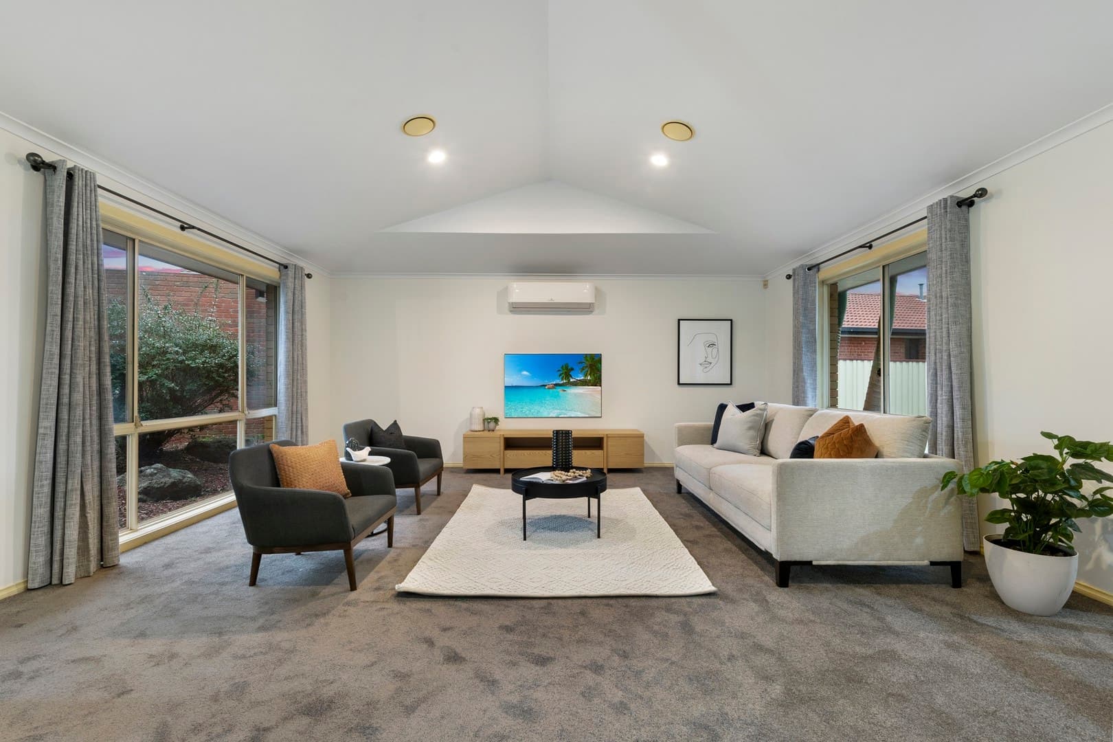 9 Panorama DriveHillside, vic 3037  - Leased, Hillside - Thumbnail 2