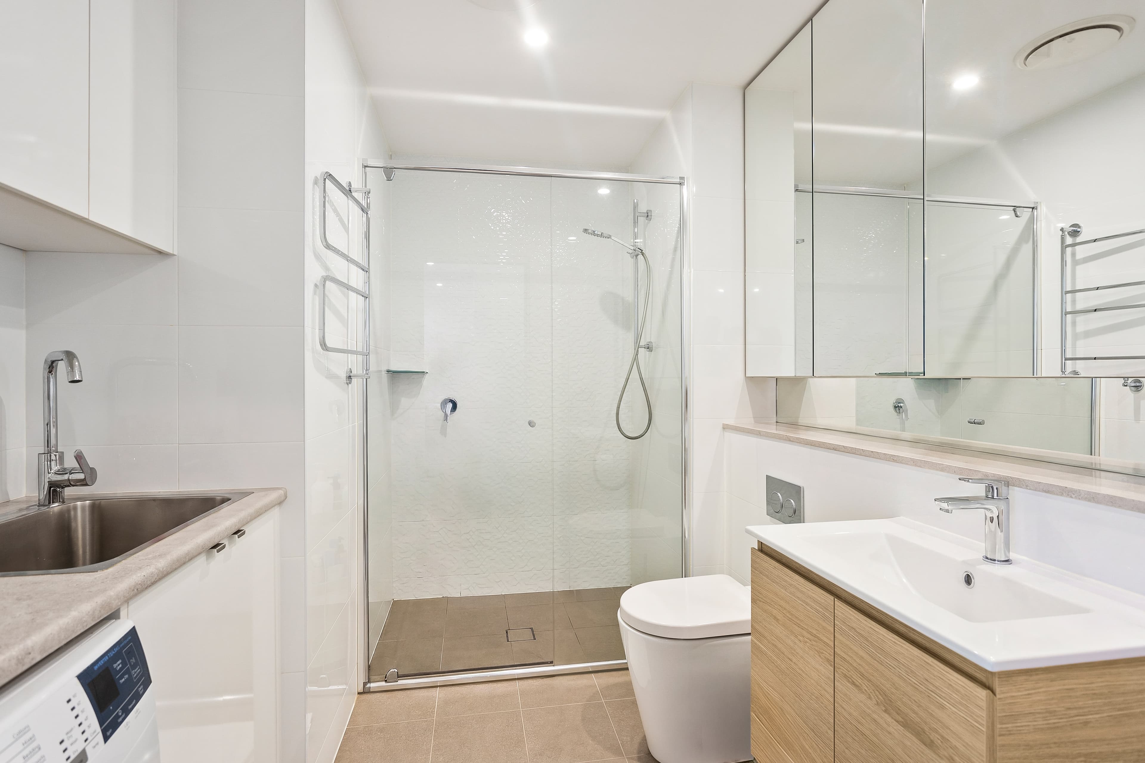 208/10 Regent Street, Wollongong, Wollongong - Thumbnail 4