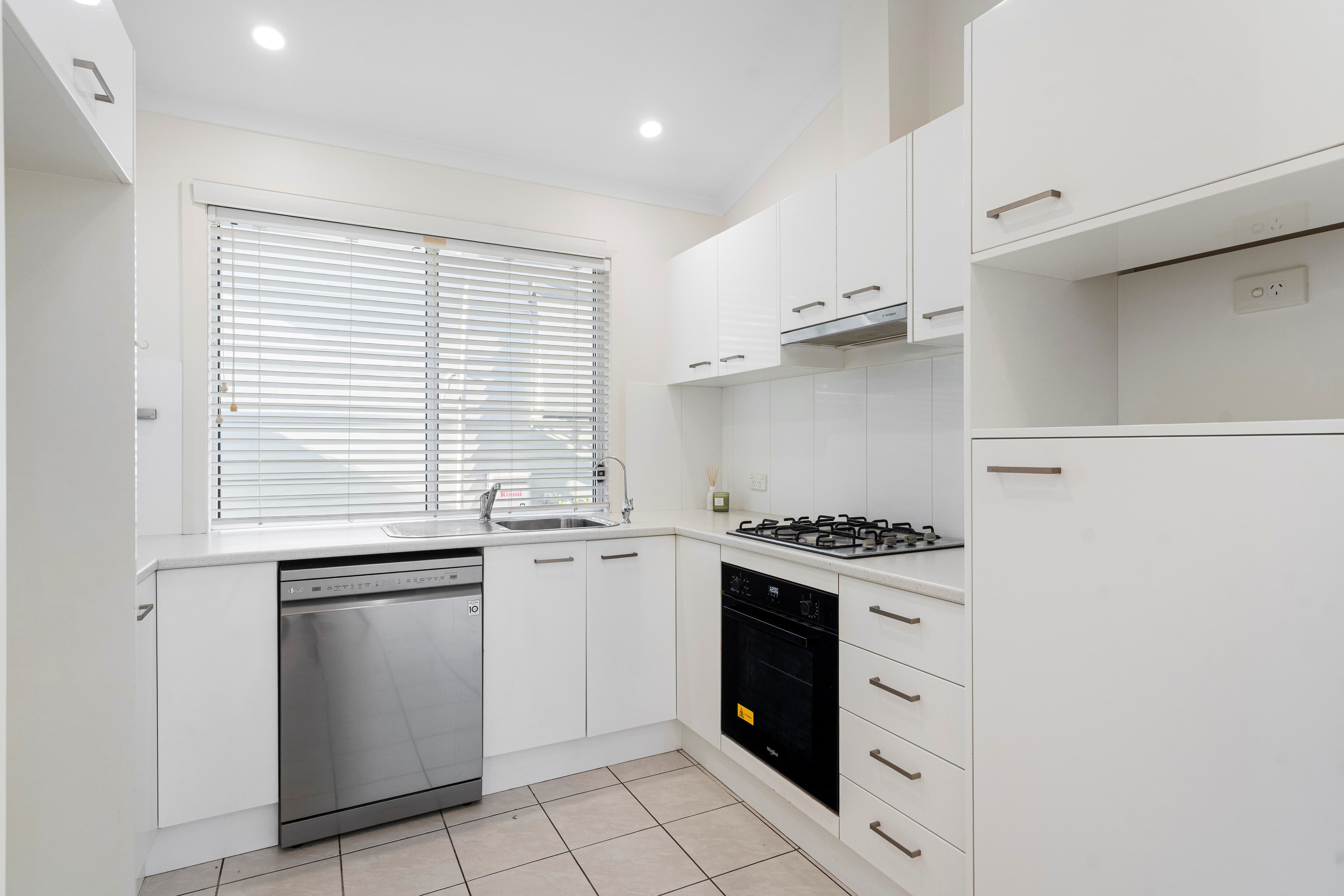 76/2 MacLeay Drive, Halekulani, NSW 2262, Halekulani - Thumbnail 3