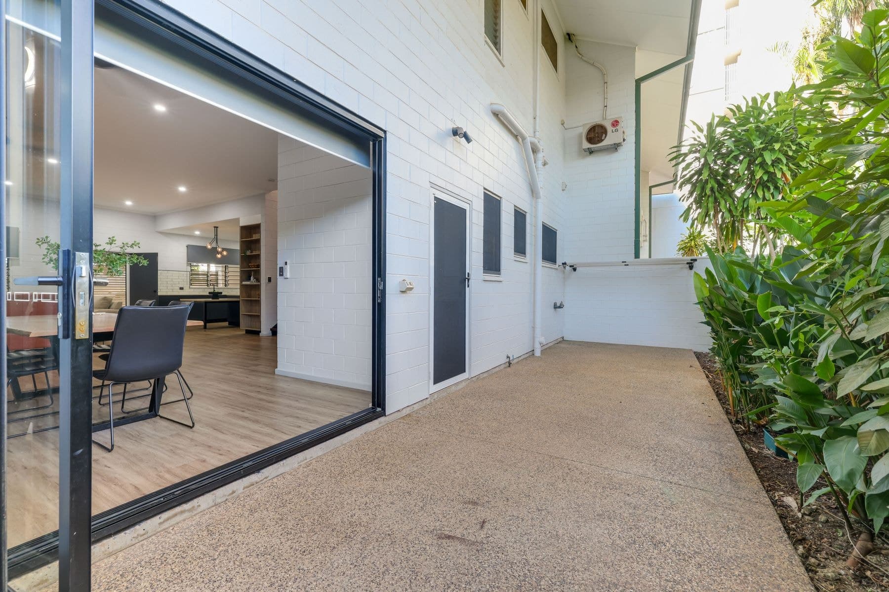2/39 Mcminn Street, Darwin City NT 0800, Darwin City - Thumbnail 5