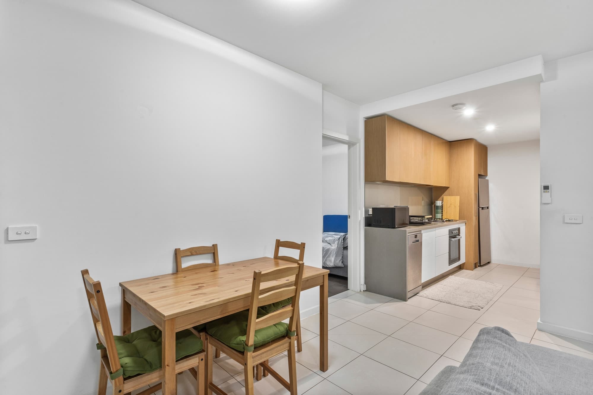 8/2 Cyril Street, Box Hill South - Thumbnail 4