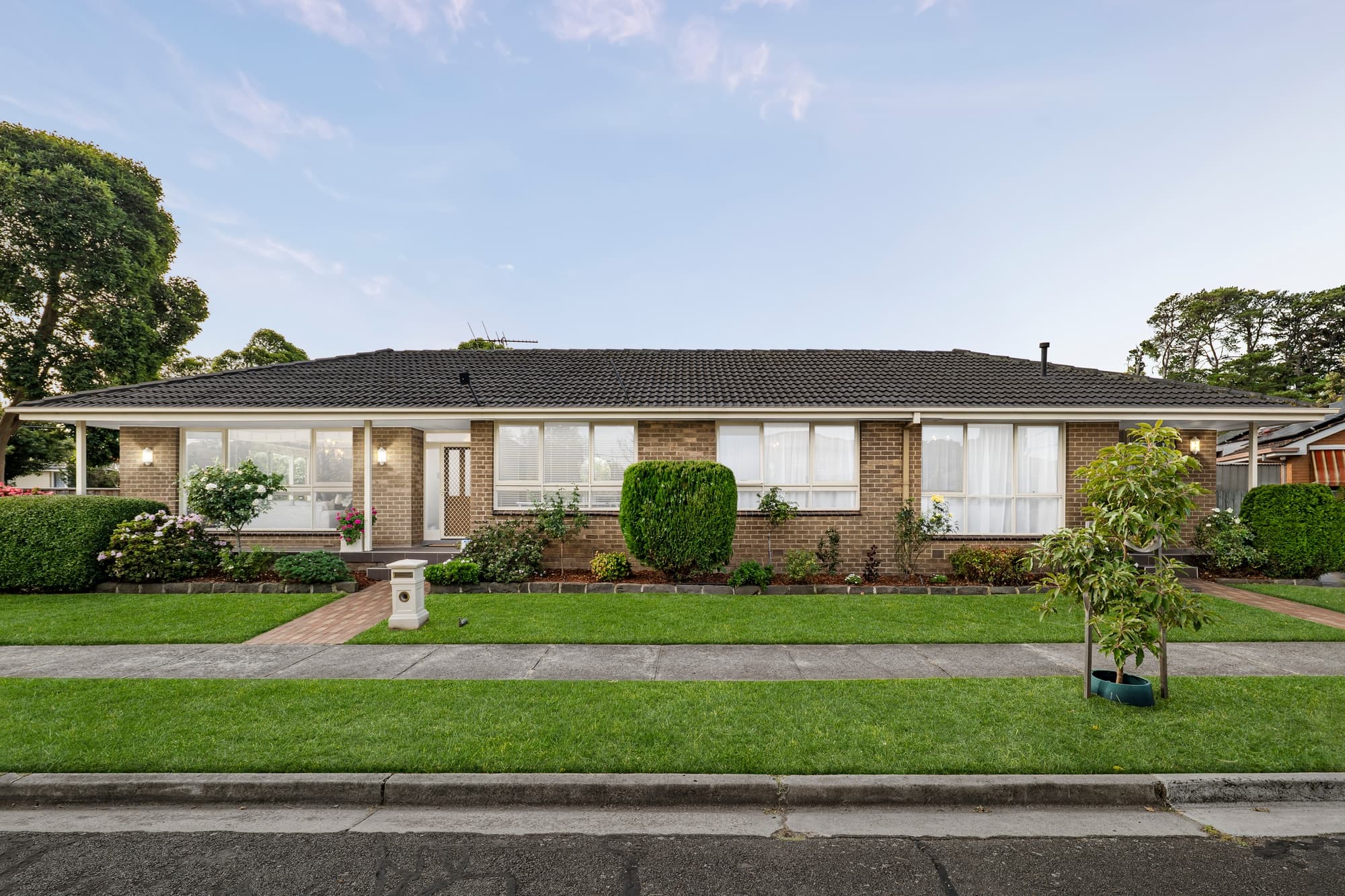 43 Newhaven Road, Burwood East - Thumbnail 2
