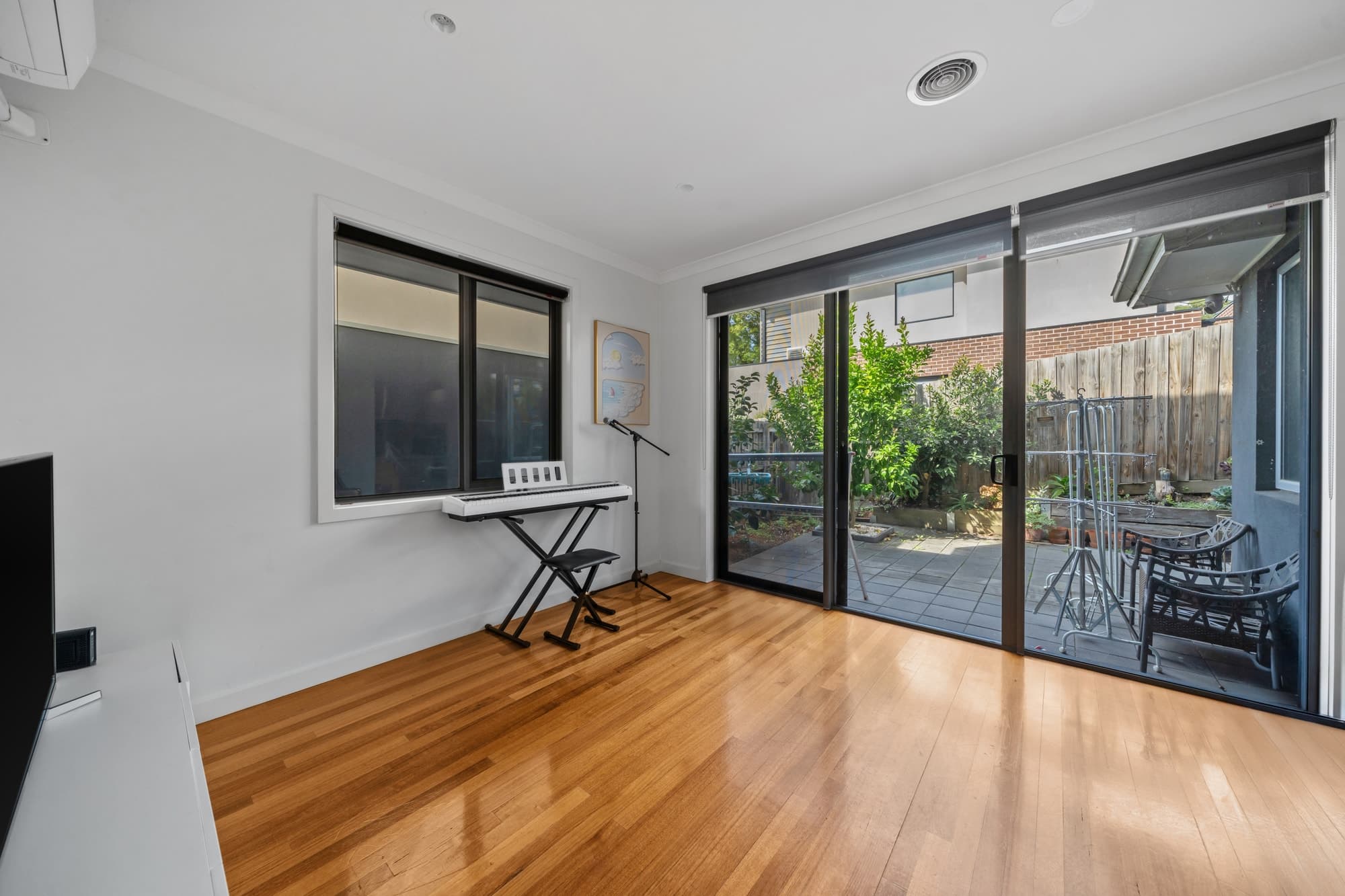 2/2B Derwent Street, Box Hill North - Thumbnail 3