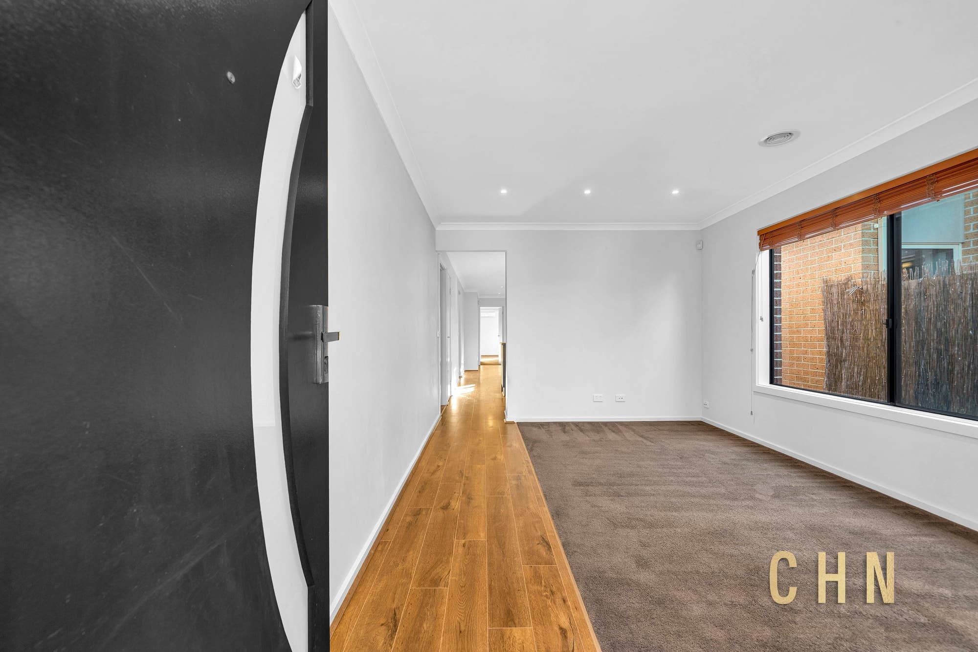16 Treeleaf Avenue, Point Cook - Thumbnail 2