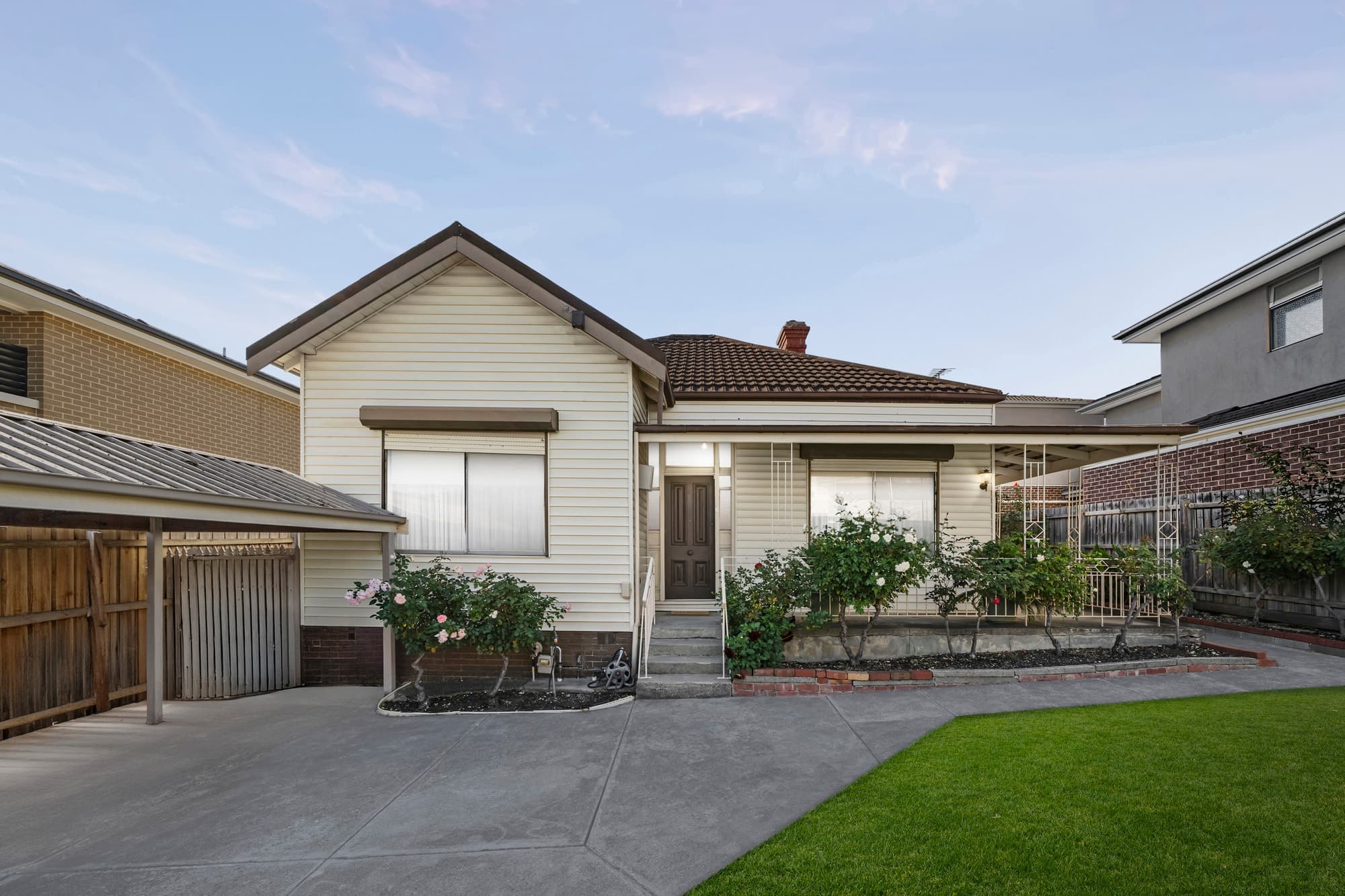 6 Kangerong Road, Box Hill - Thumbnail 2