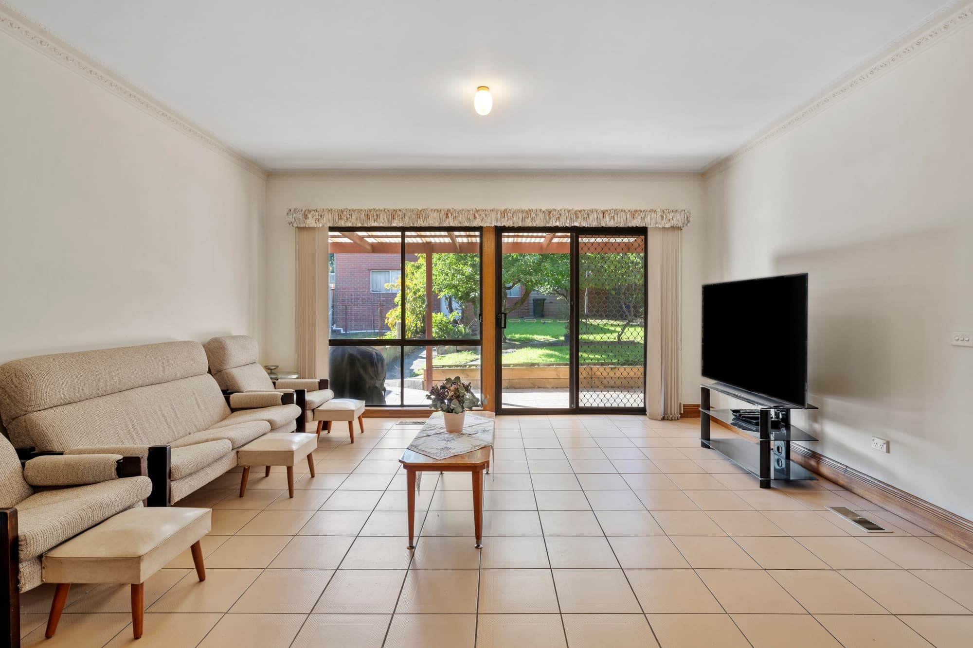 6 Kangerong Road, Box Hill - Thumbnail 3