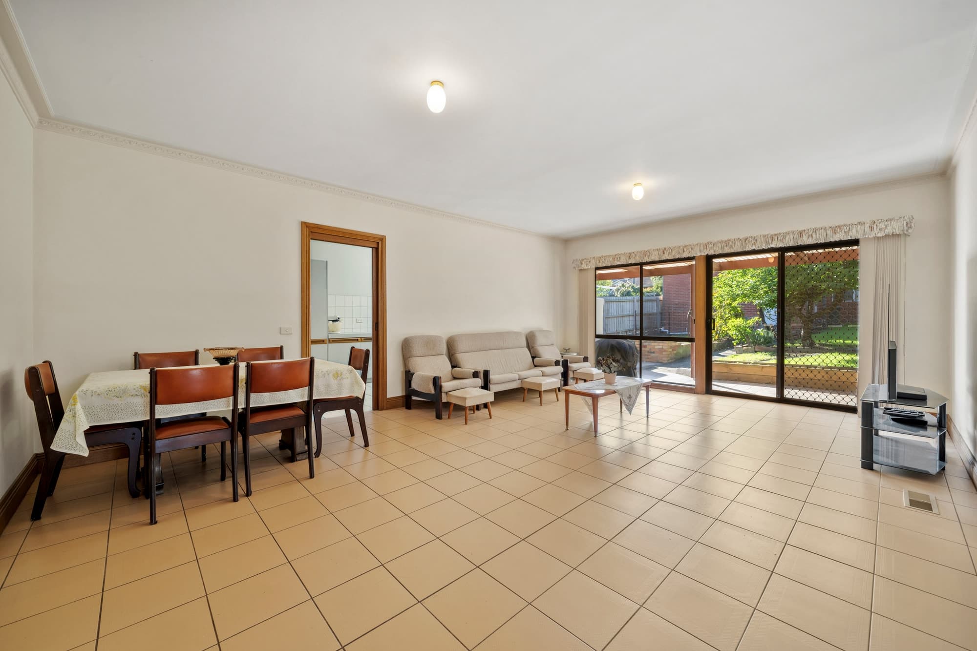 6 Kangerong Road, Box Hill - Thumbnail 7