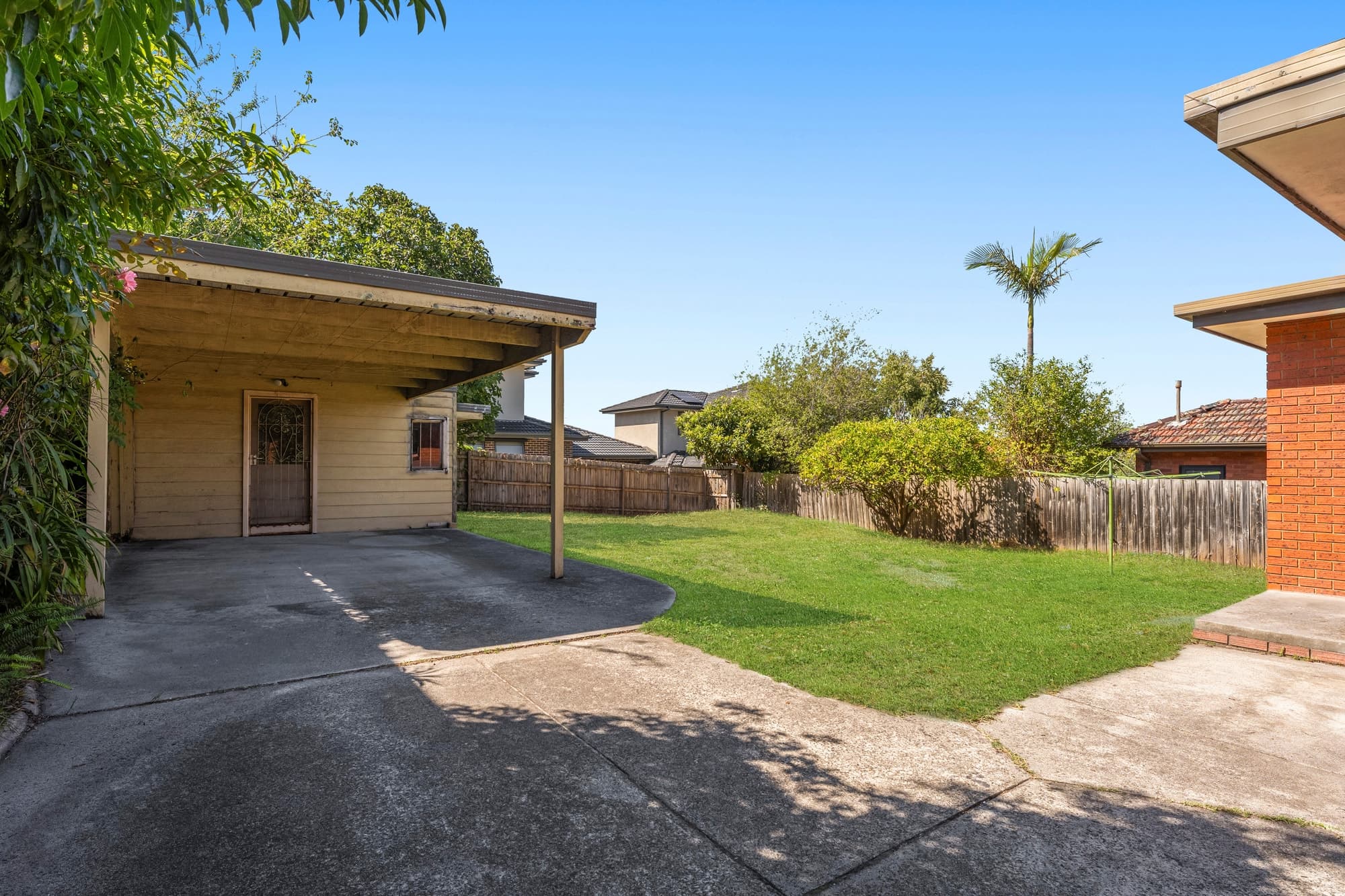 561 Warrigal Road, Ashwood - Thumbnail 2